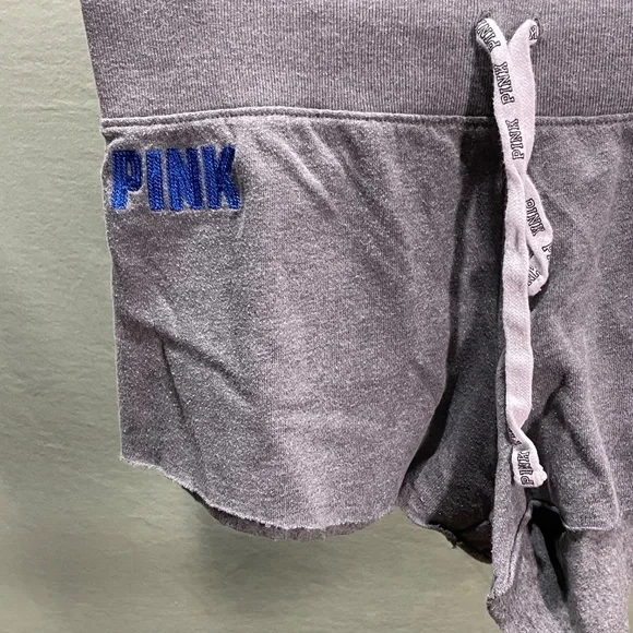 Atlanta Braves PINK Victoria's Secret Lounge PJ Shorts - Medium - Picture 2 of 7